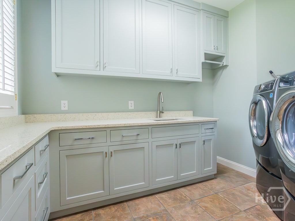 6 Huntingwood Retreat