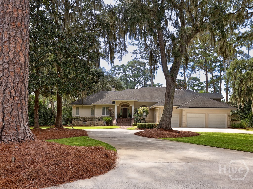 6 Huntingwood Retreat