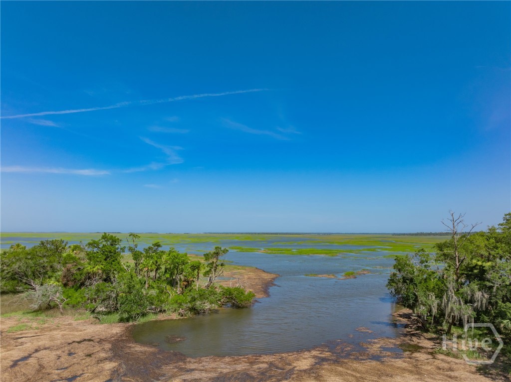 10 Oyster Reef Road
