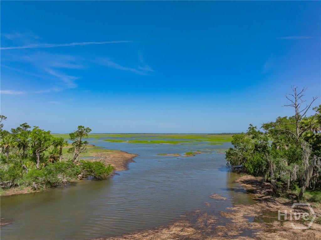 10 Oyster Reef Road