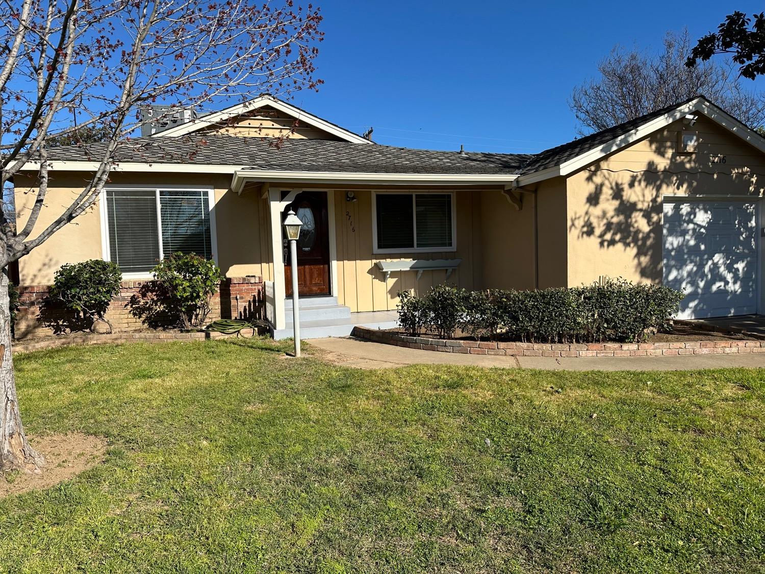 2716 Northview Drive