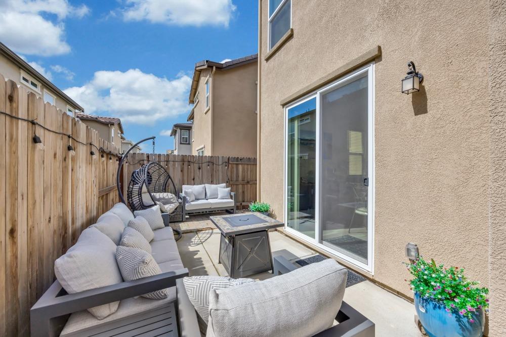 3241 Auburn Leaf Loop