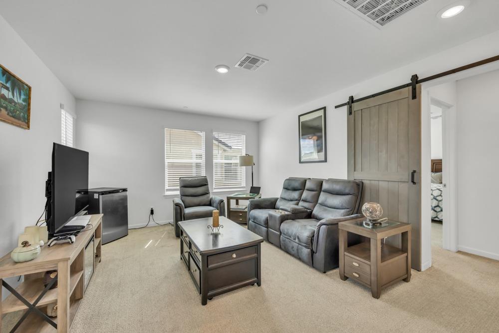 3241 Auburn Leaf Loop