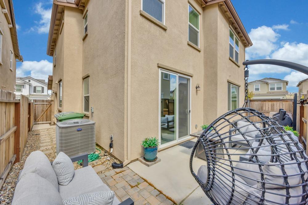 3241 Auburn Leaf Loop