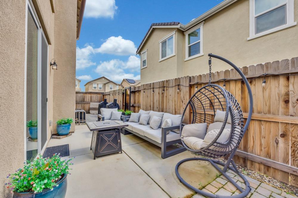 3241 Auburn Leaf Loop