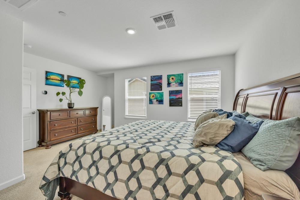 3241 Auburn Leaf Loop