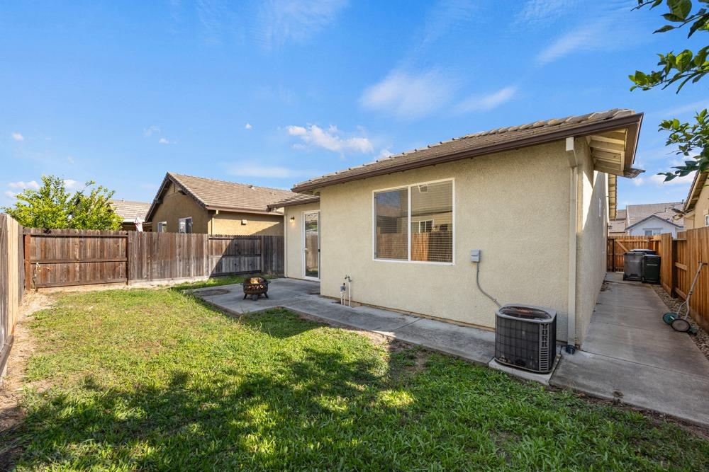 7522 Sun Castle Lane