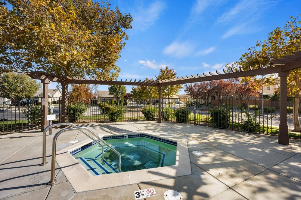 7522 Sun Castle Lane