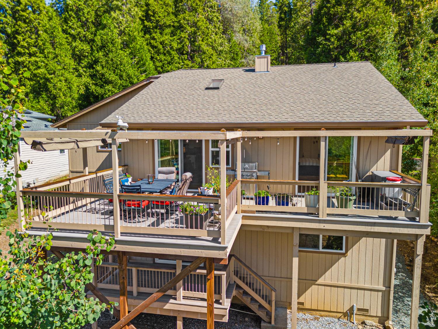 207 Snowberry Court