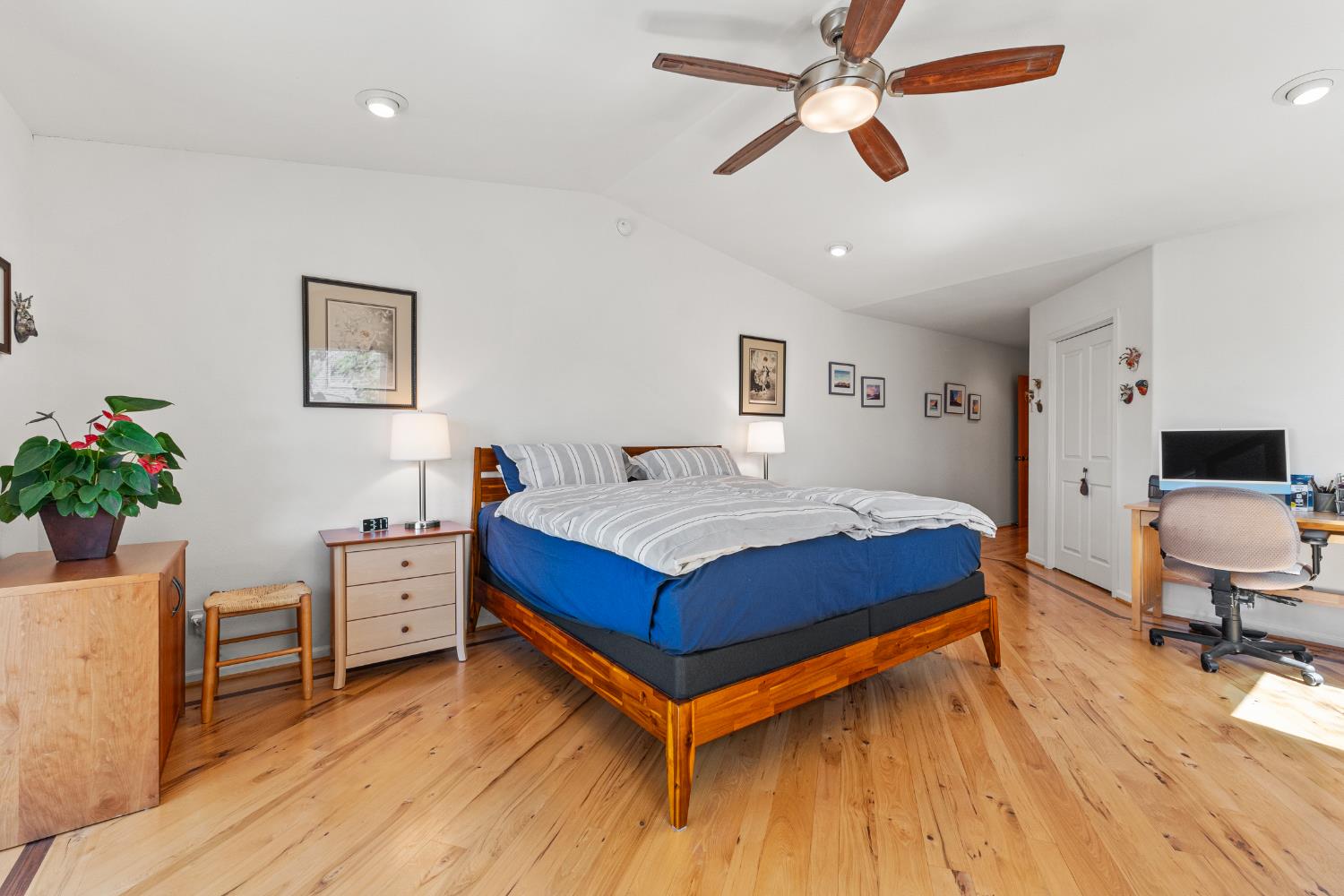 207 Snowberry Court