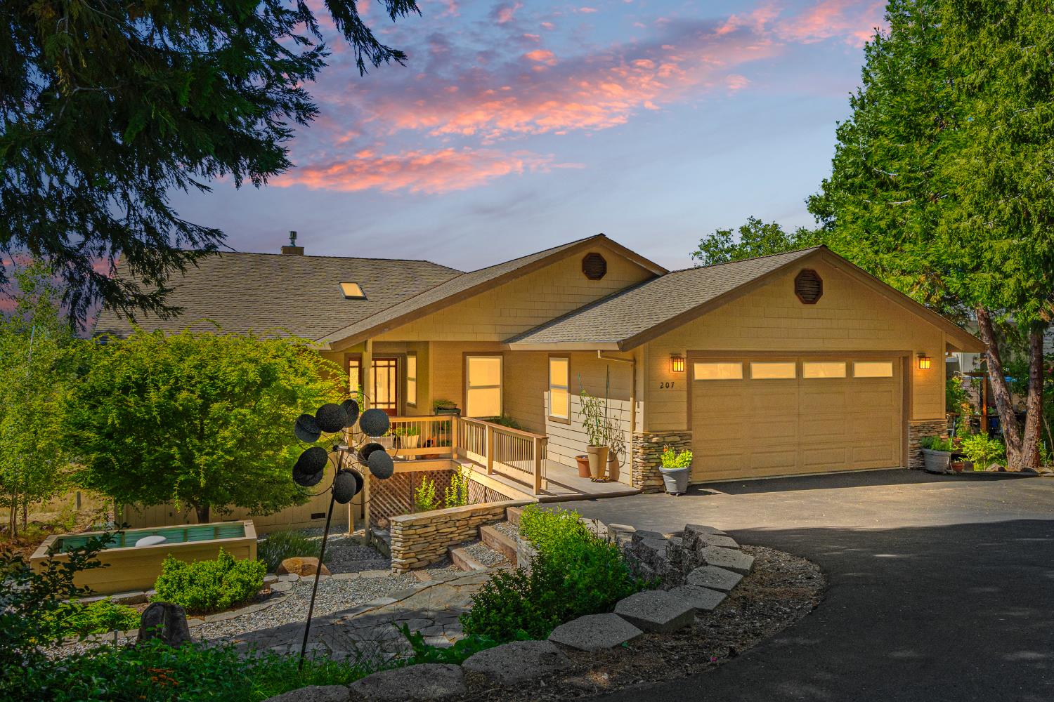 207 Snowberry Court