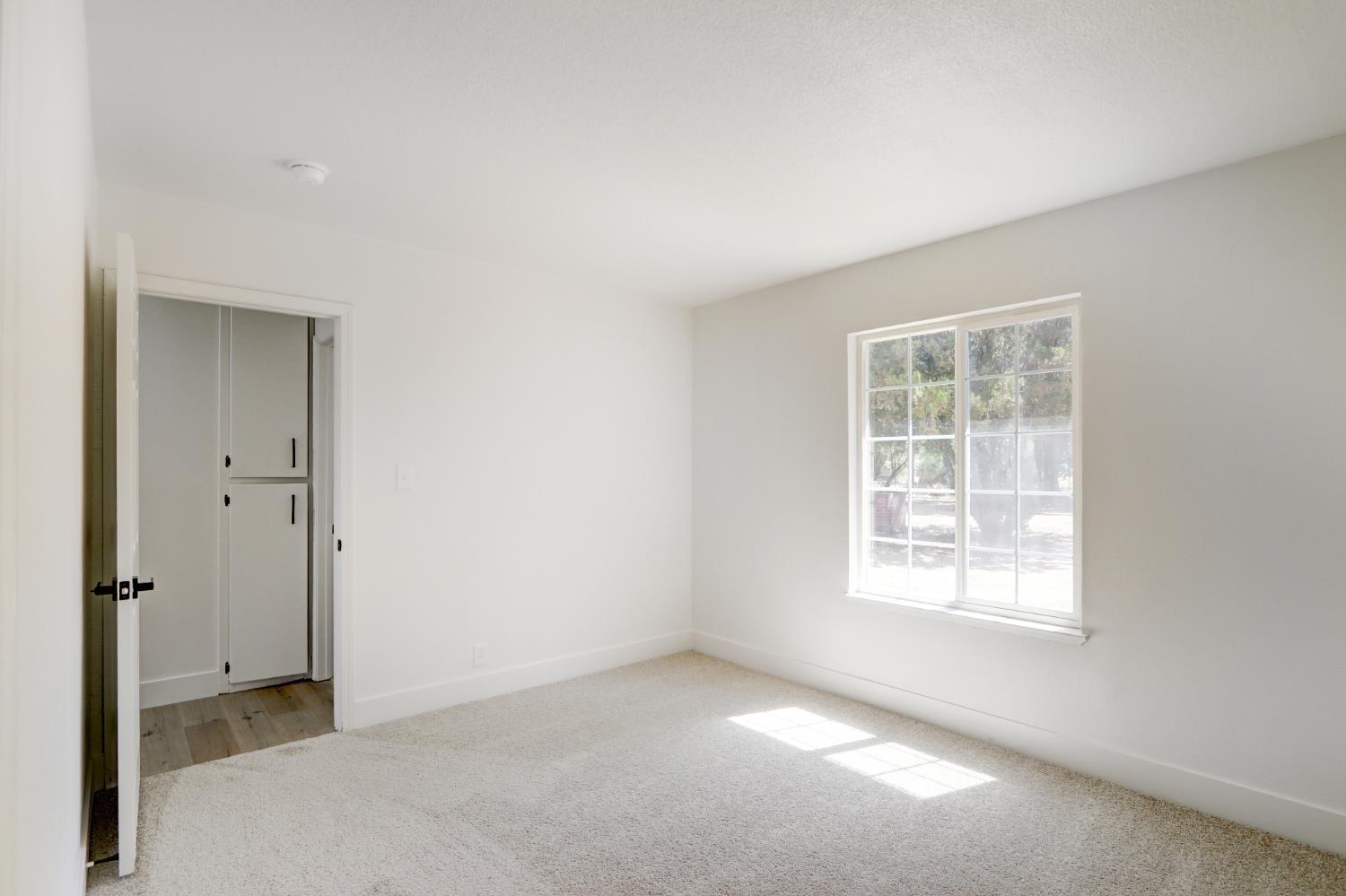 6163 Larry Way