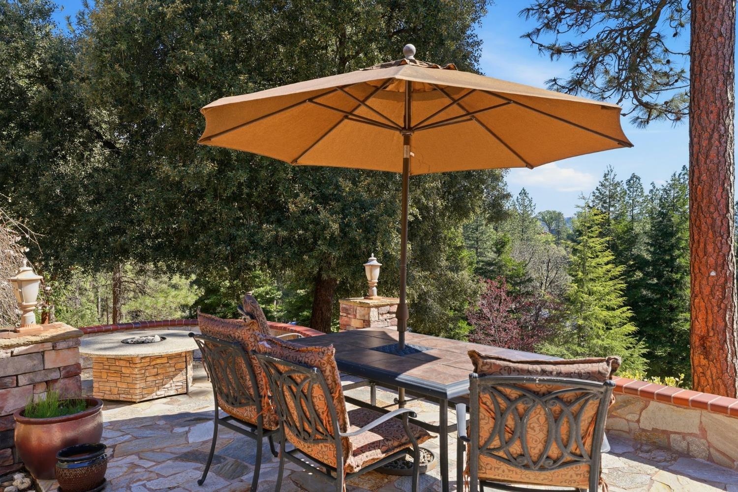 4345 La Brosa Place