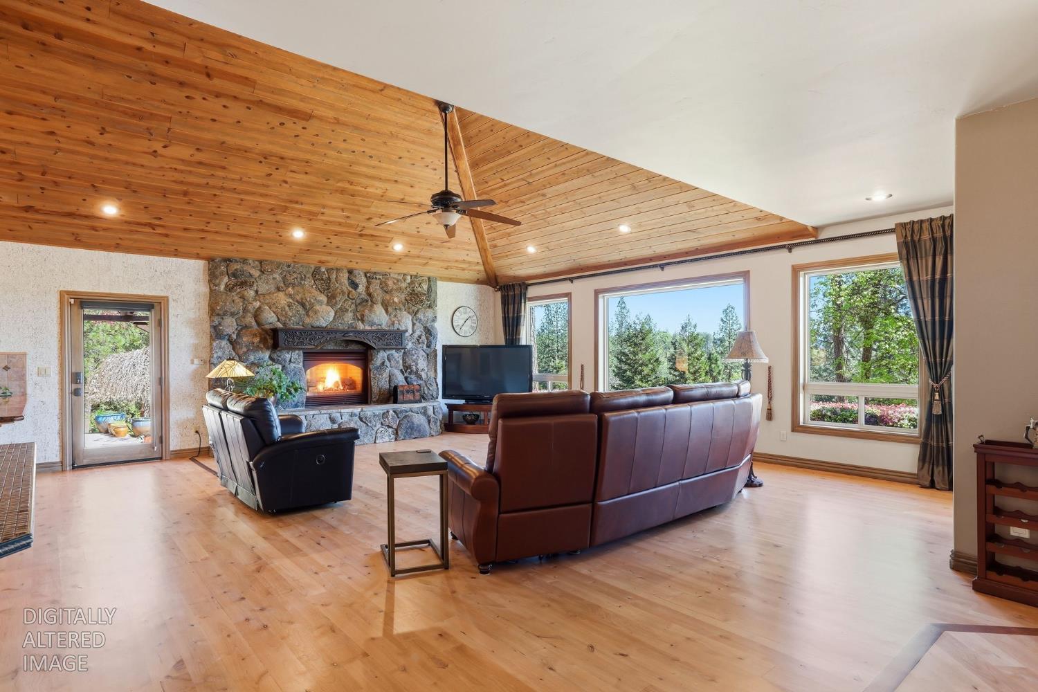 4345 La Brosa Place