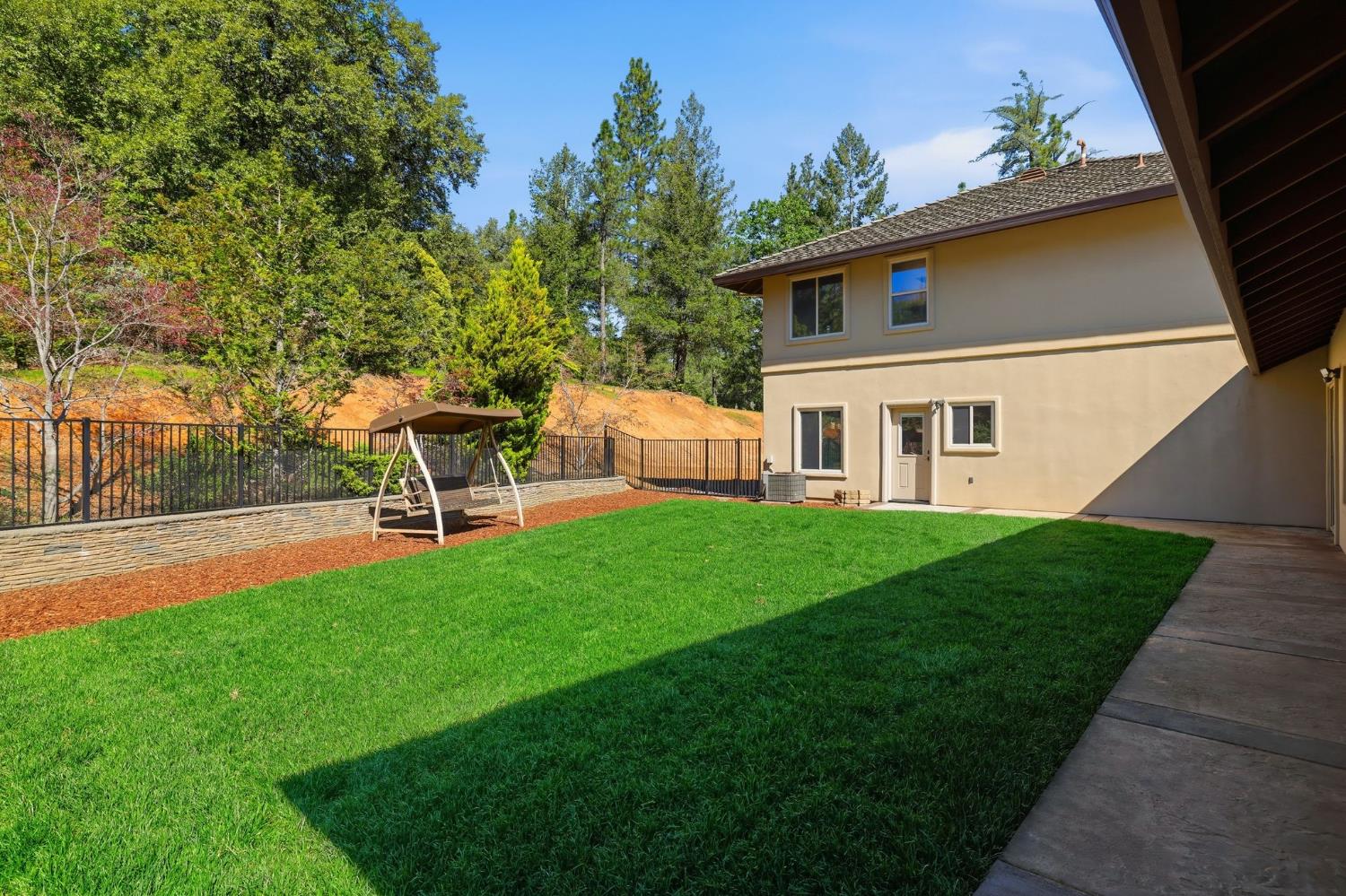 4345 La Brosa Place