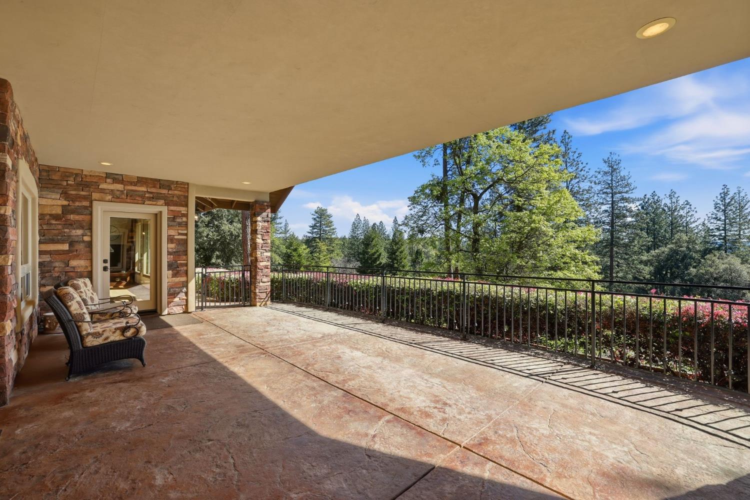4345 La Brosa Place