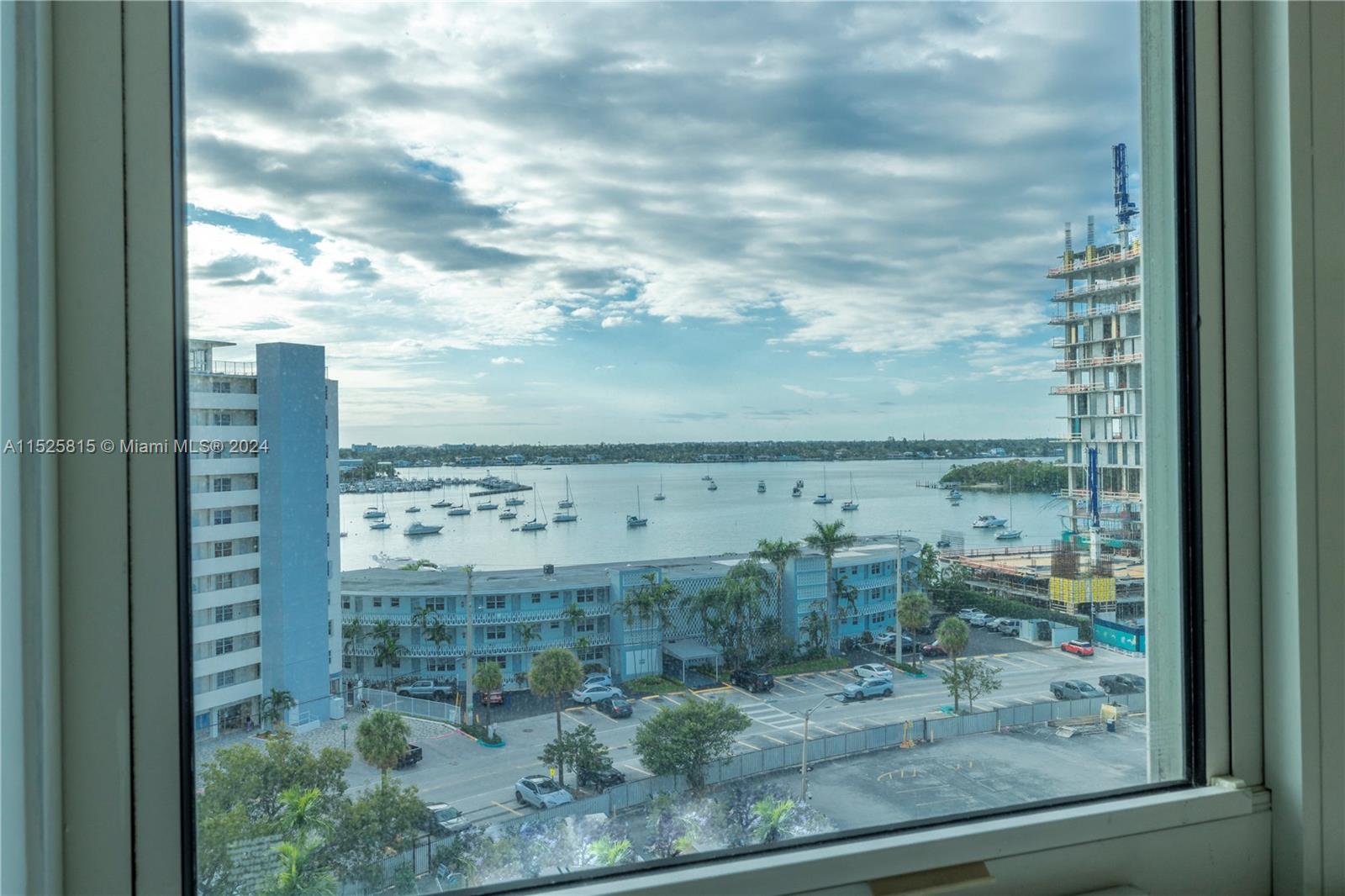 7900 Harbor Island Dr # 920