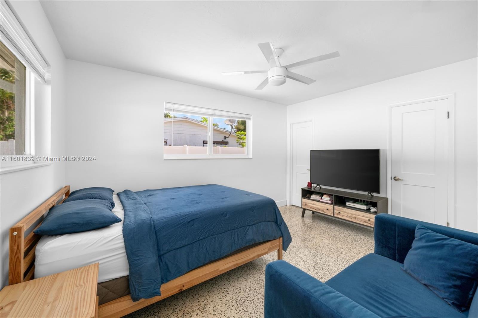 19712 NE 11th Ct