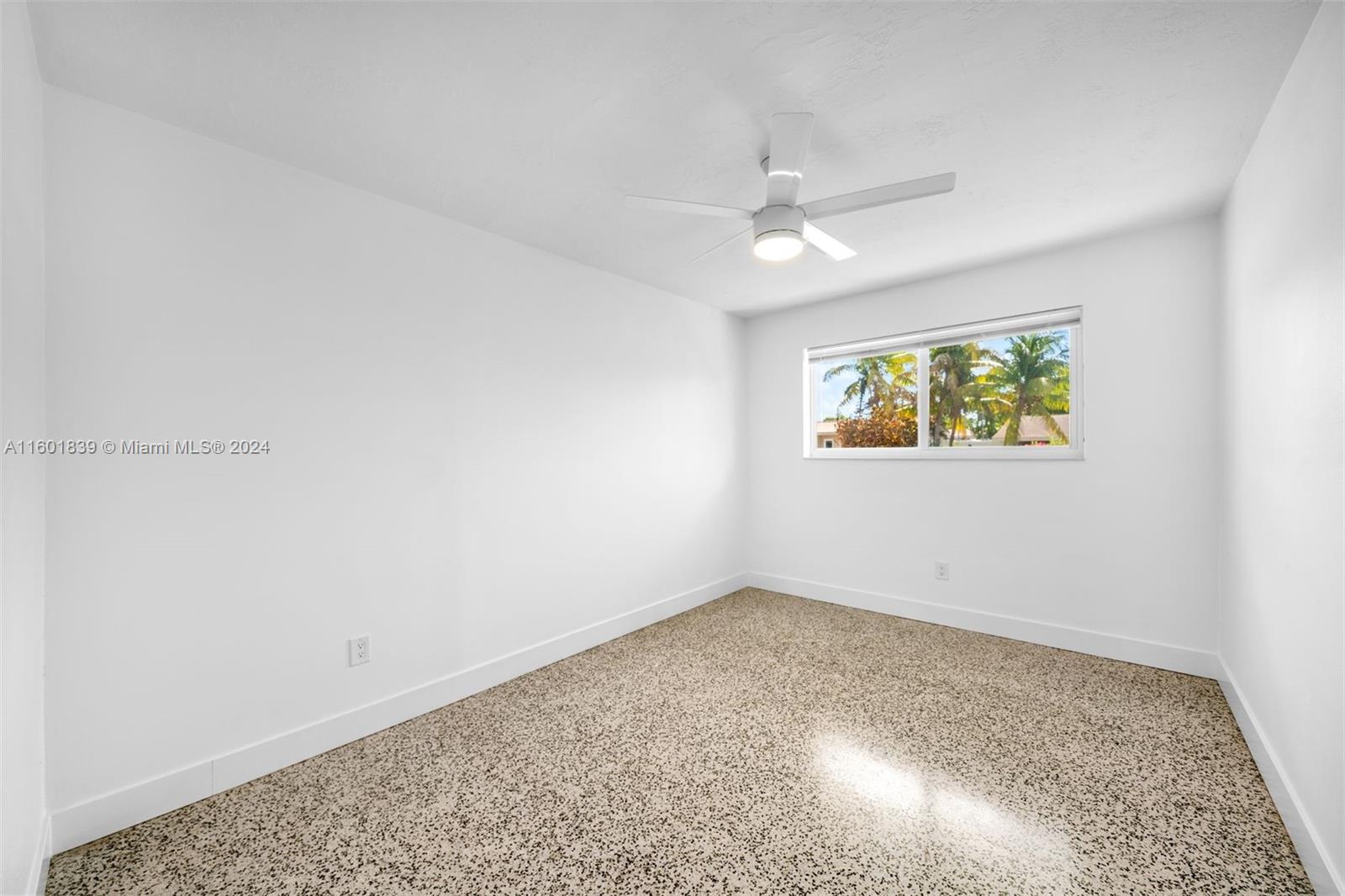 19712 NE 11th Ct
