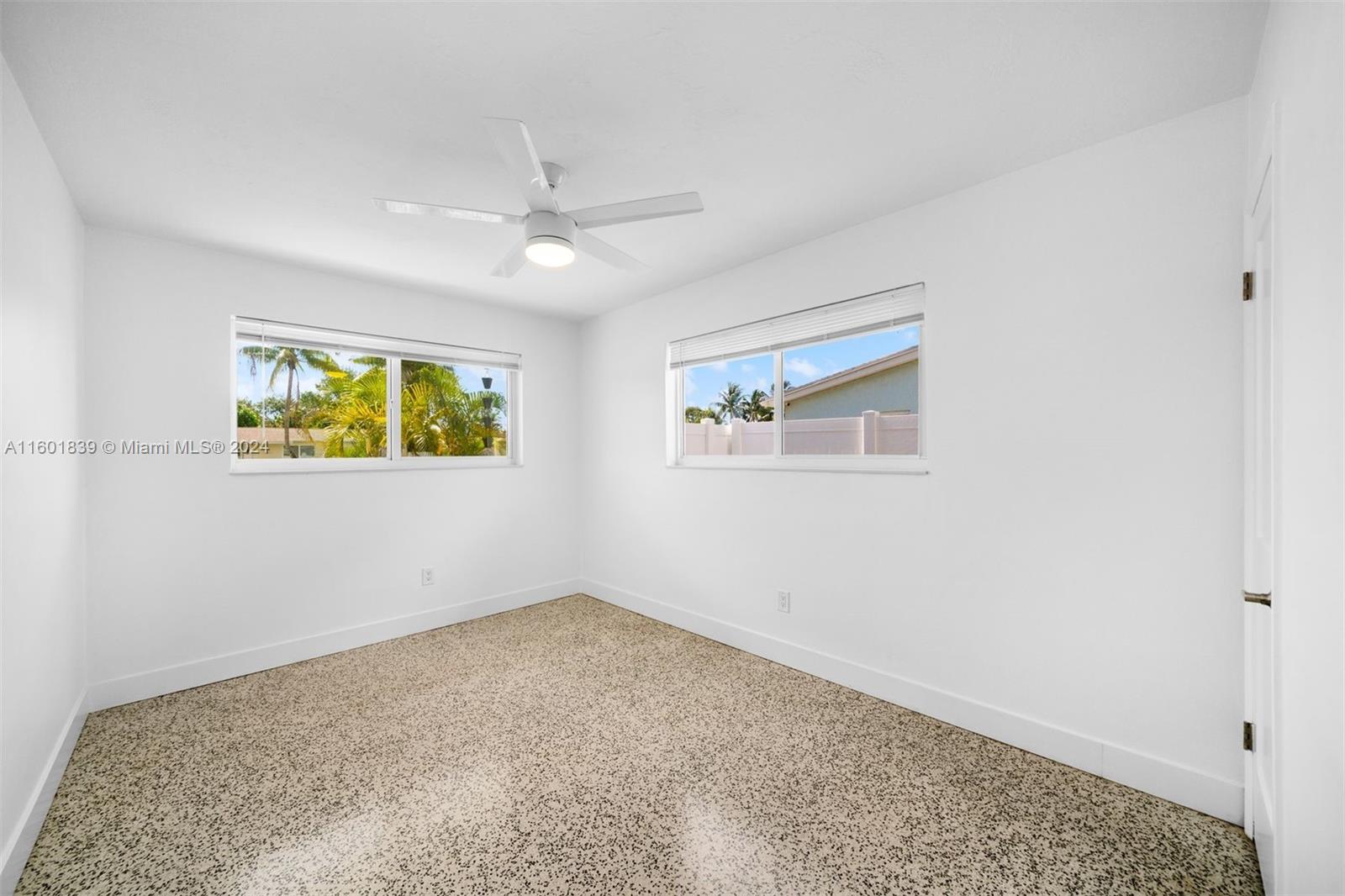 19712 NE 11th Ct