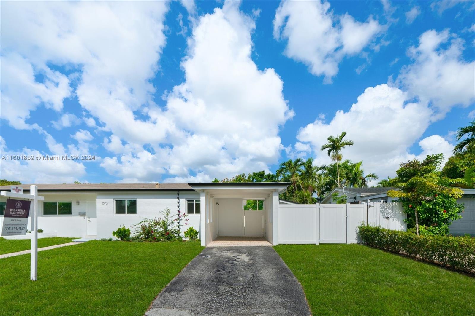 19712 NE 11th Ct