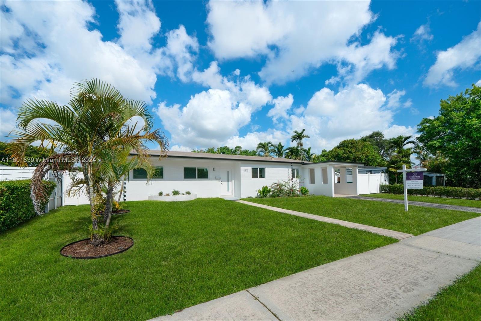 19712 NE 11th Ct