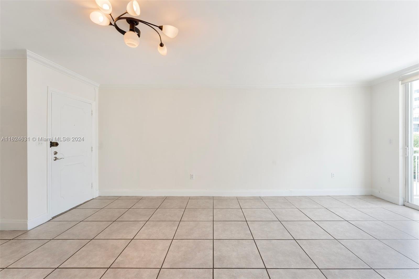 1345 Lincoln Rd # 402