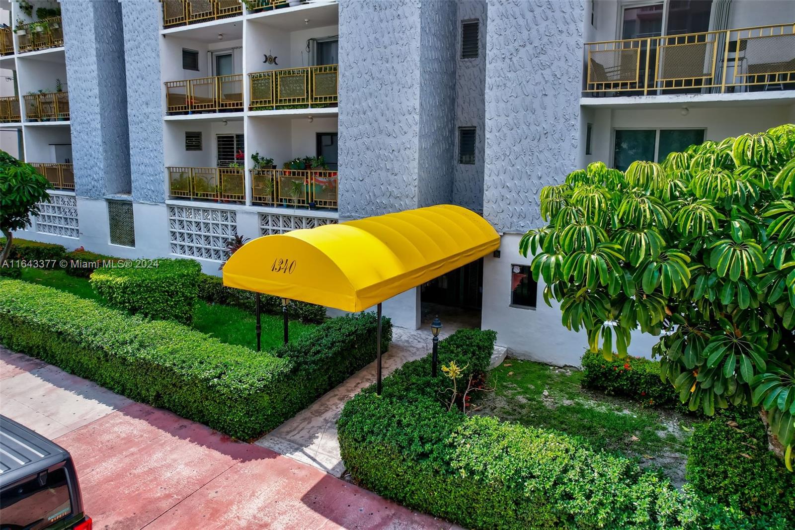 1340 Lincoln Rd # 203