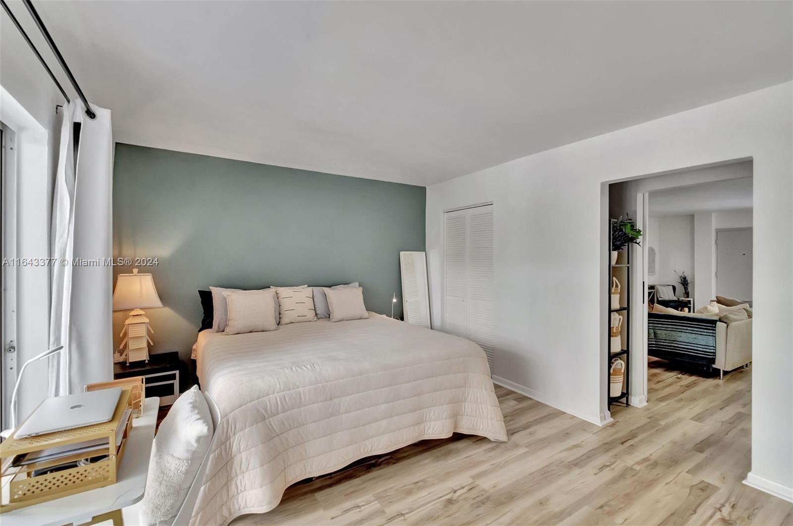 1340 Lincoln Rd # 203