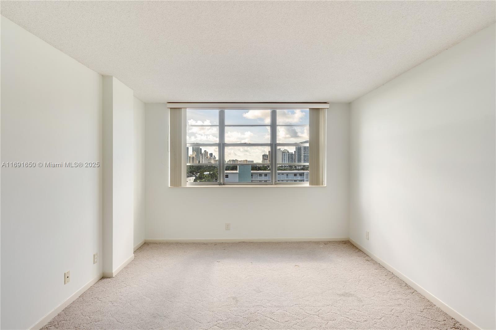 3161 S Ocean Dr # 806