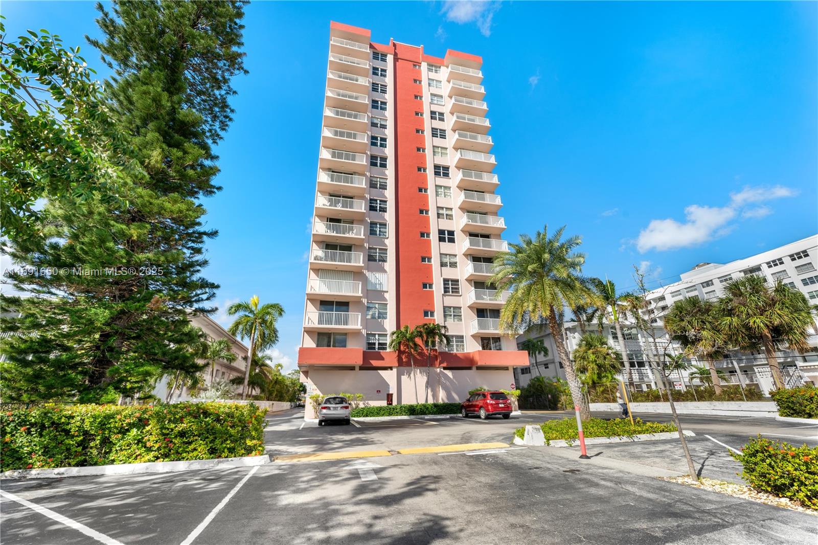 3161 S Ocean Dr # 806