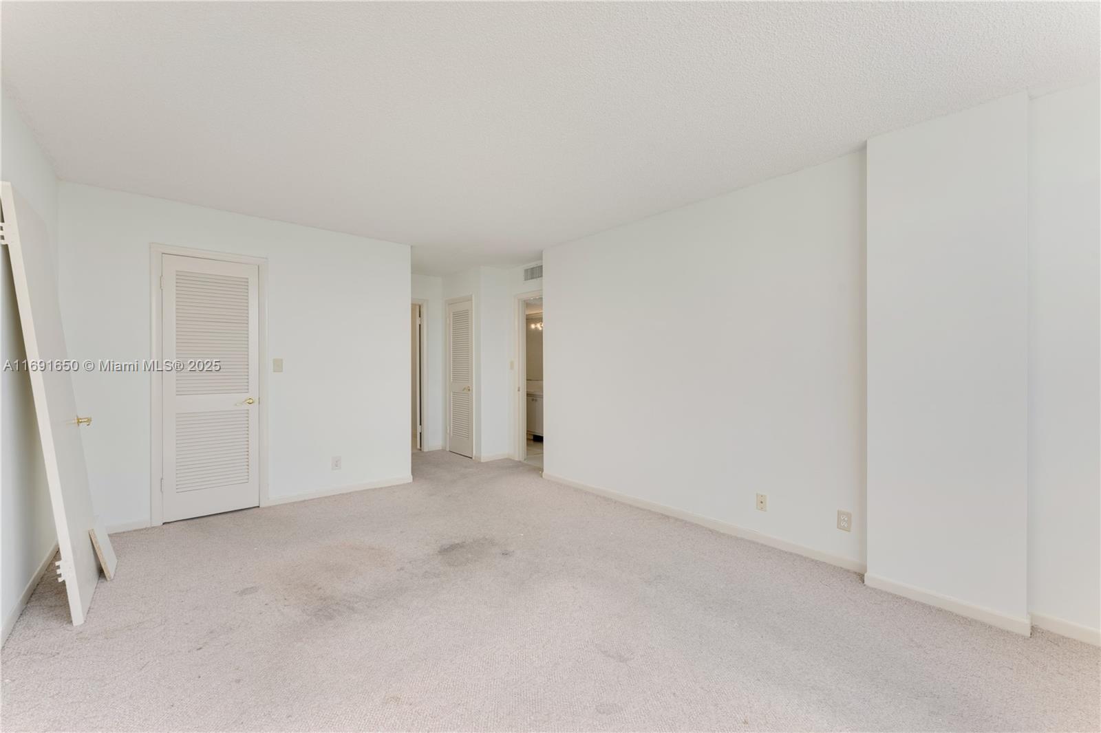 3161 S Ocean Dr # 806