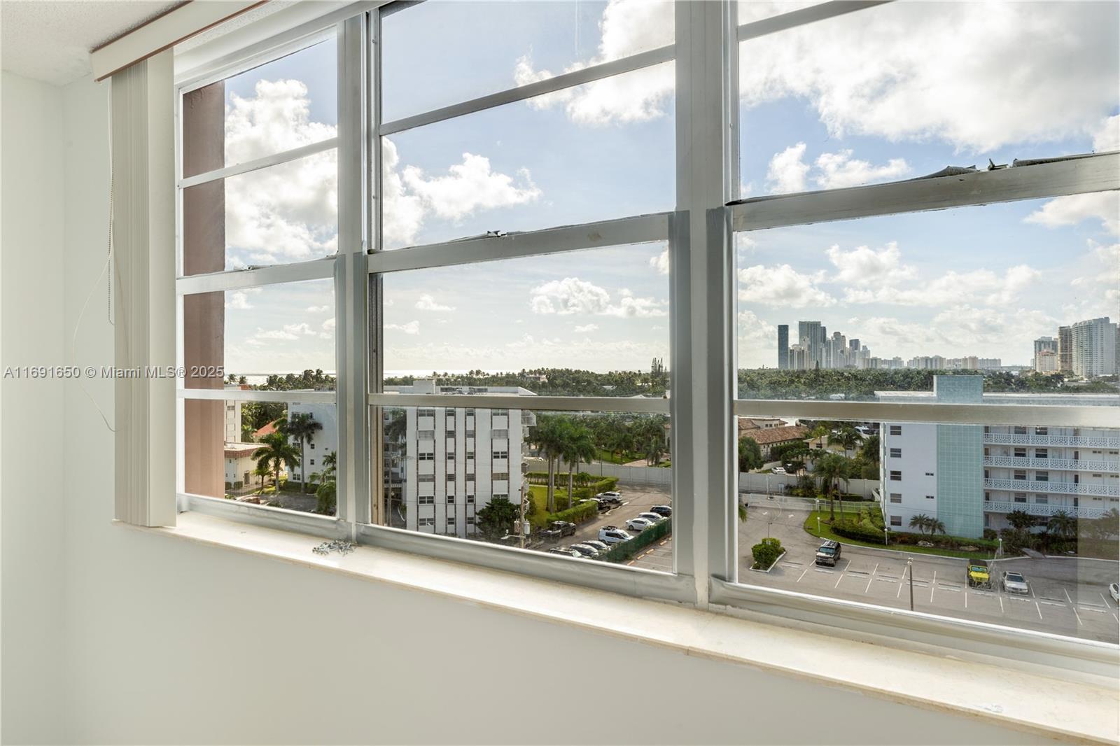 3161 S Ocean Dr # 806