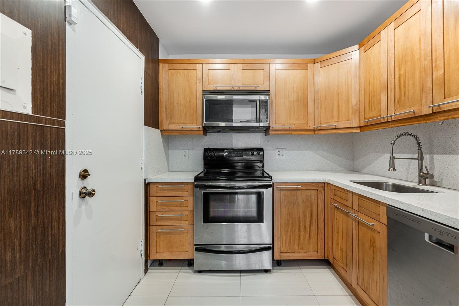 800 West Ave # 720
