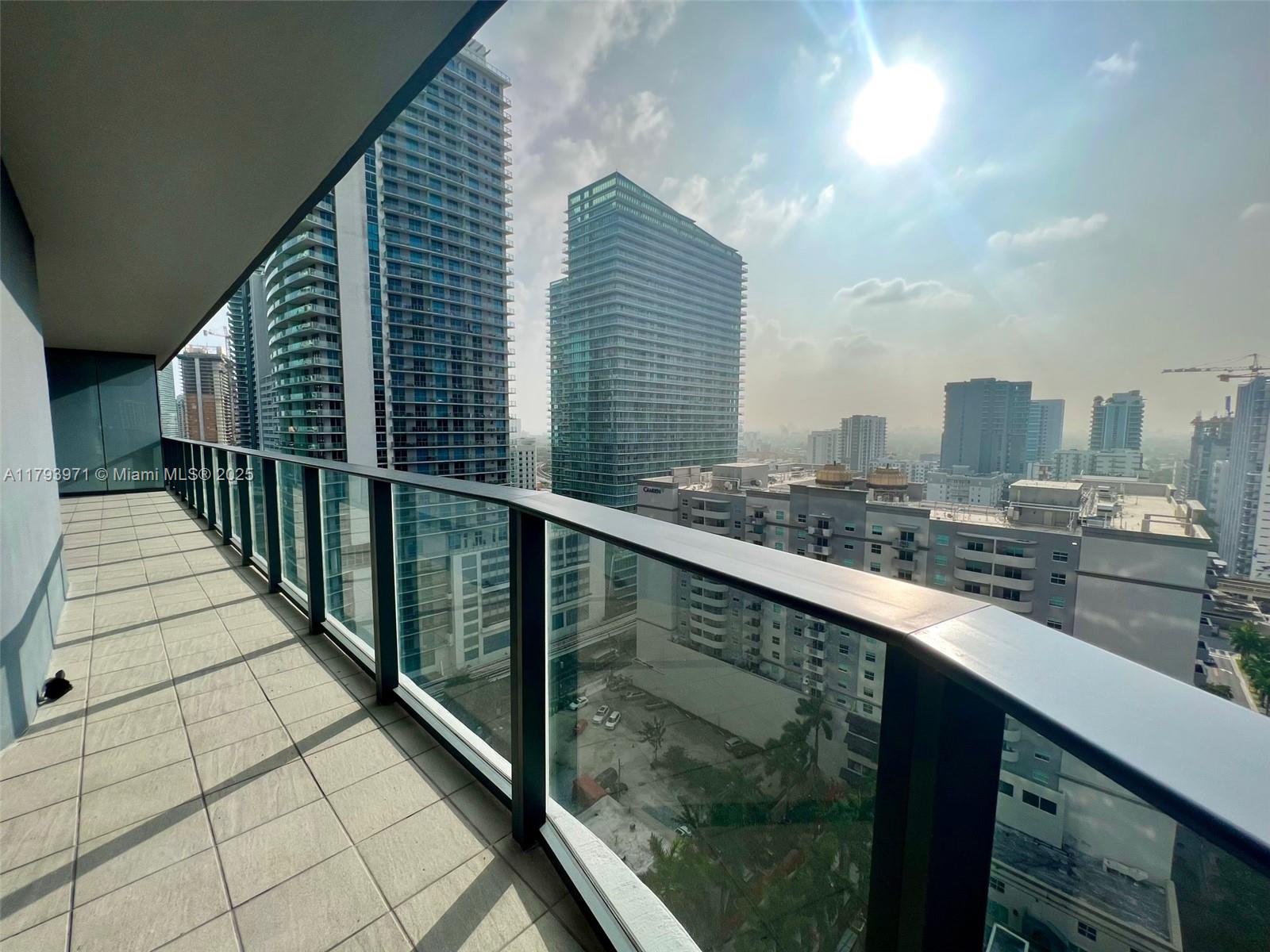 1000 Brickell Plz # 1912