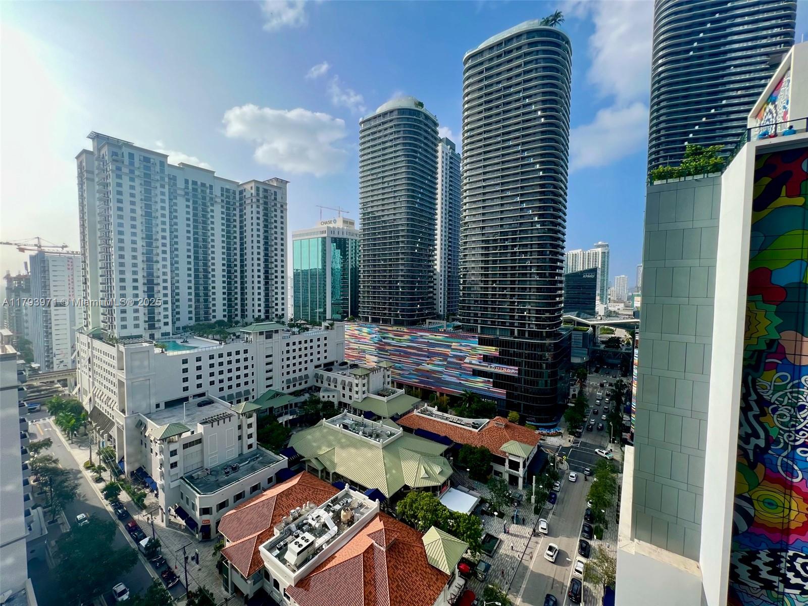 1000 Brickell Plz # 1912