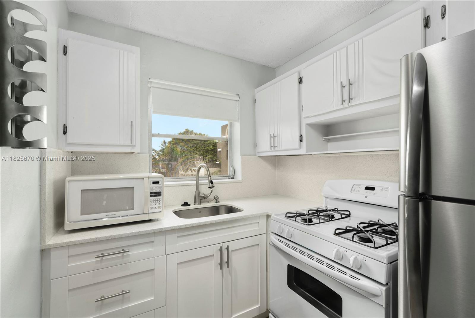 631 Jefferson Ave # 302
