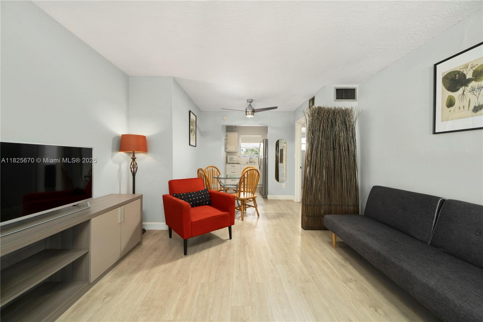 631 Jefferson Ave # 302