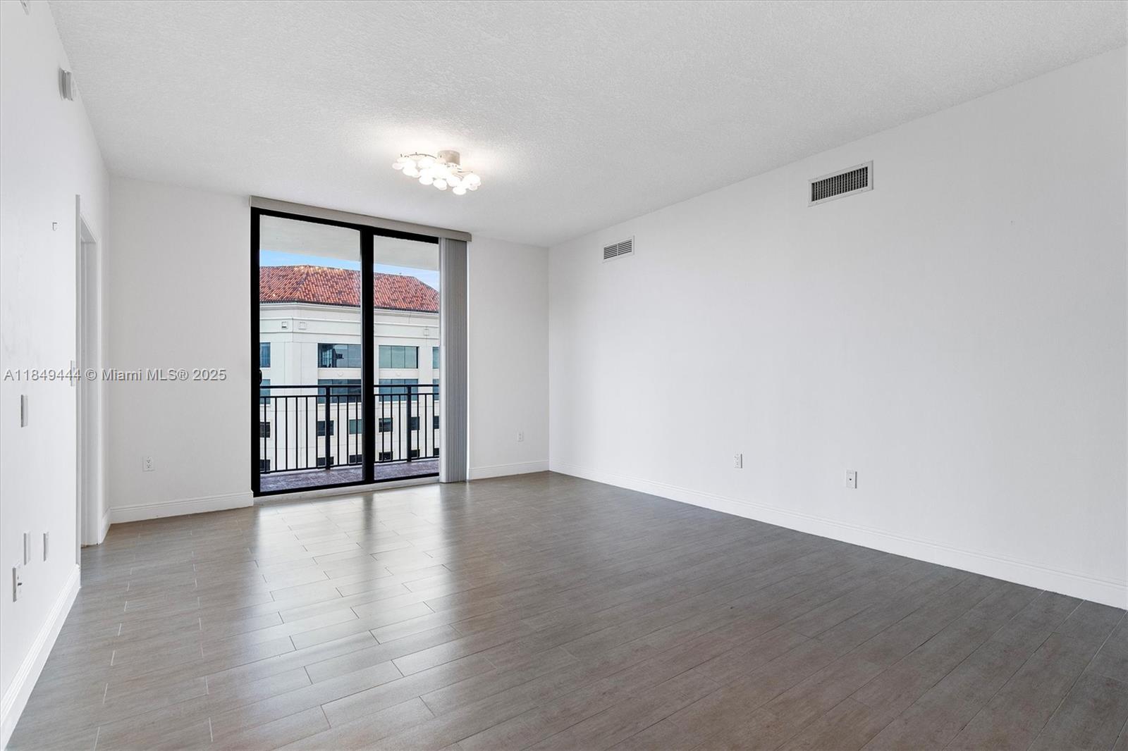 888 S Douglas Rd # 1415