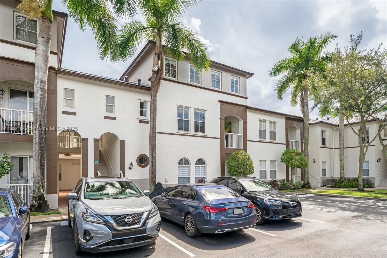 4381 SW 160th Ave # 208
