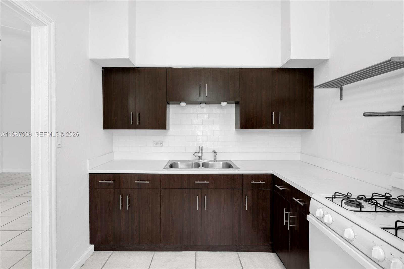 2421 Lake Pancoast Dr # 2C