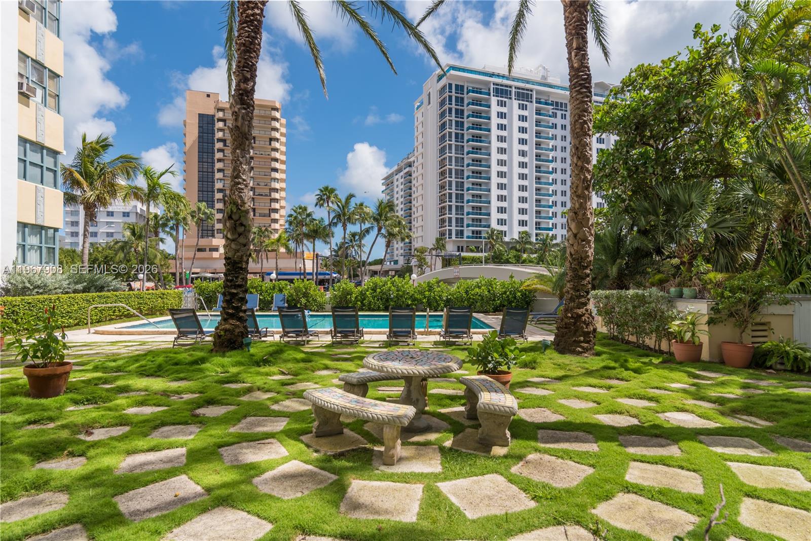 2421 Lake Pancoast Dr # 2C