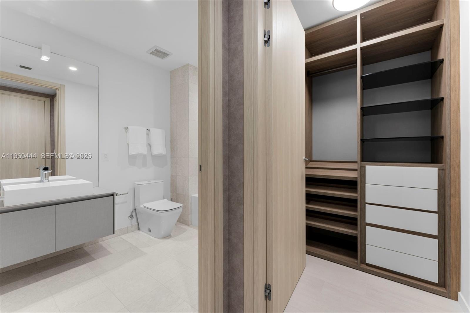 1000 Brickell Plz Unit: PH6108