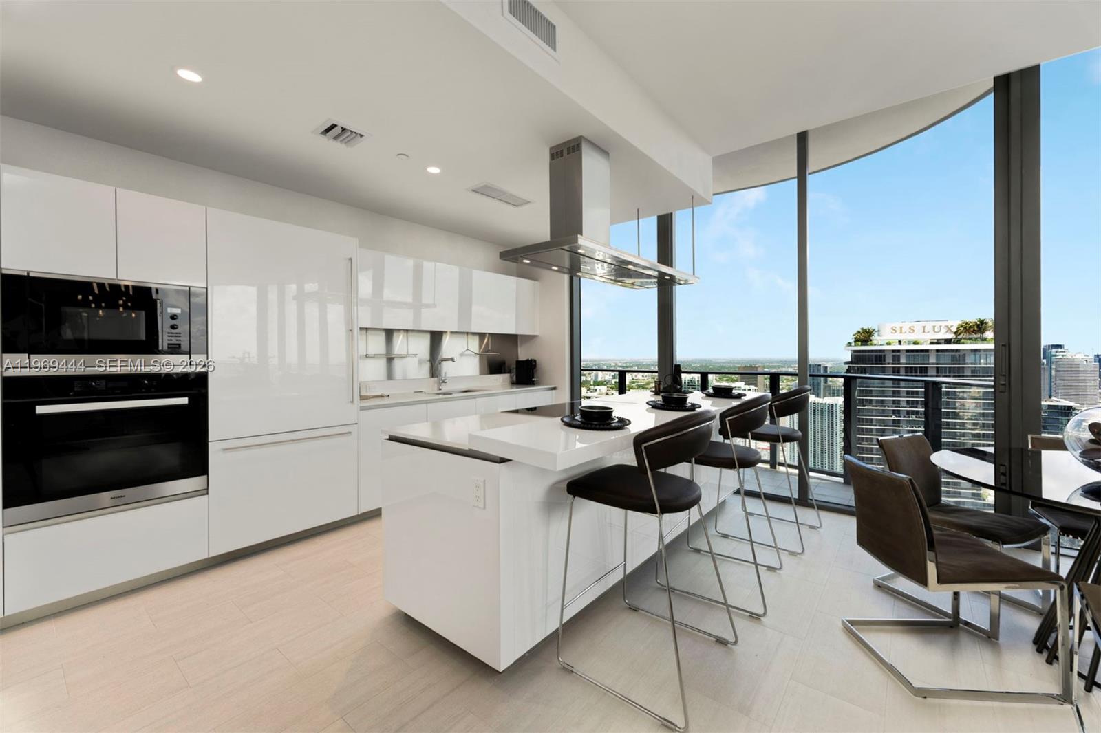 1000 Brickell Plz Unit: PH6108
