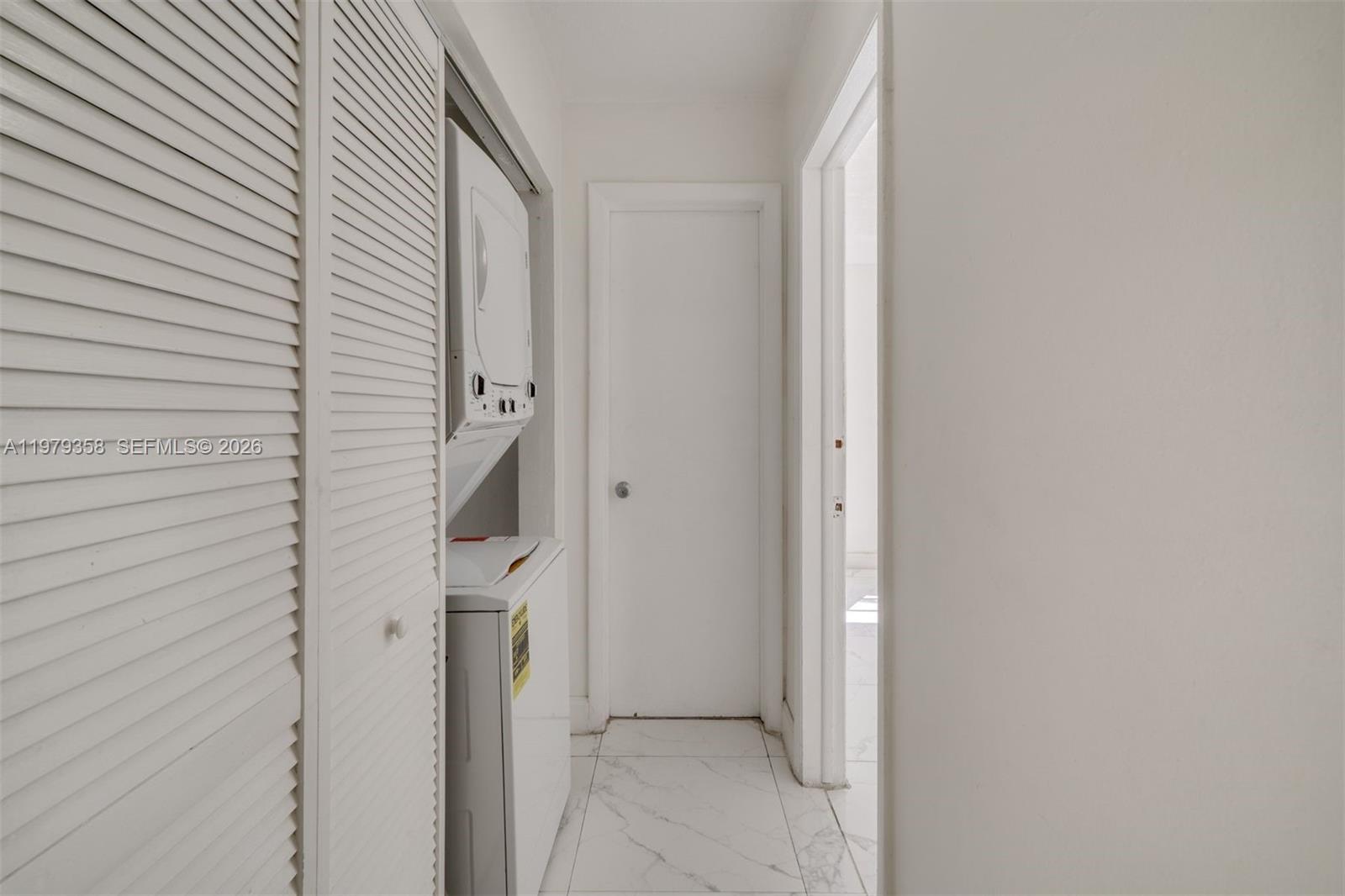 915 Jefferson Ave # 2C