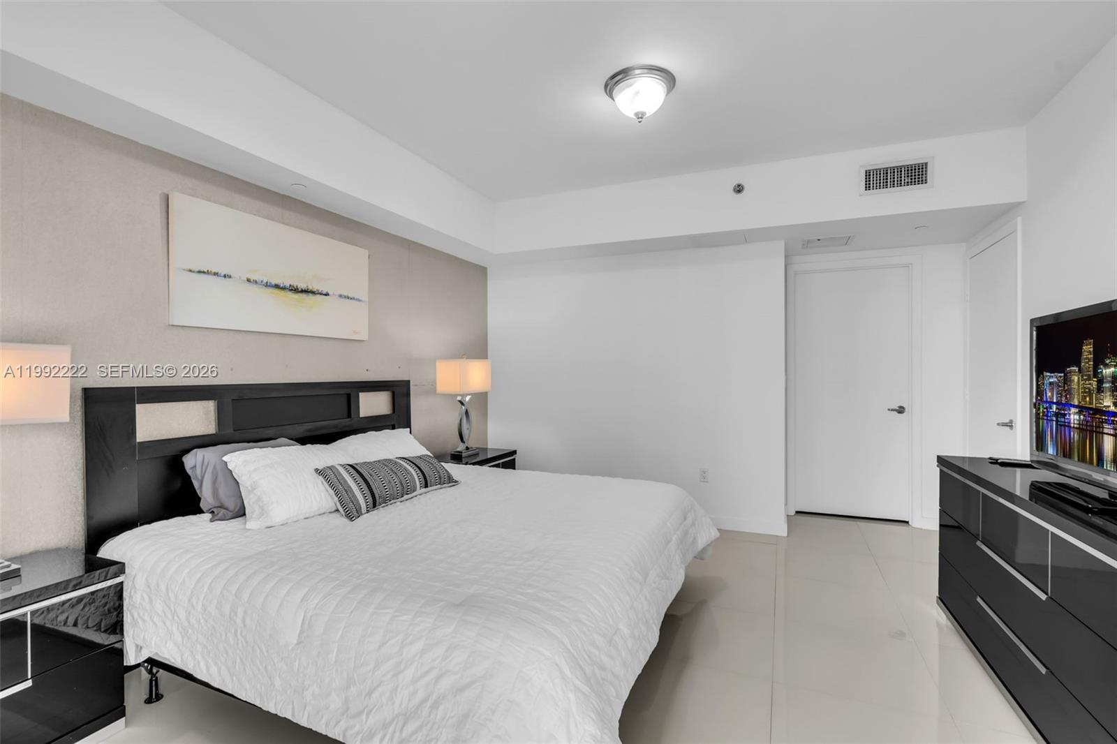 495 Brickell Ave # 3708