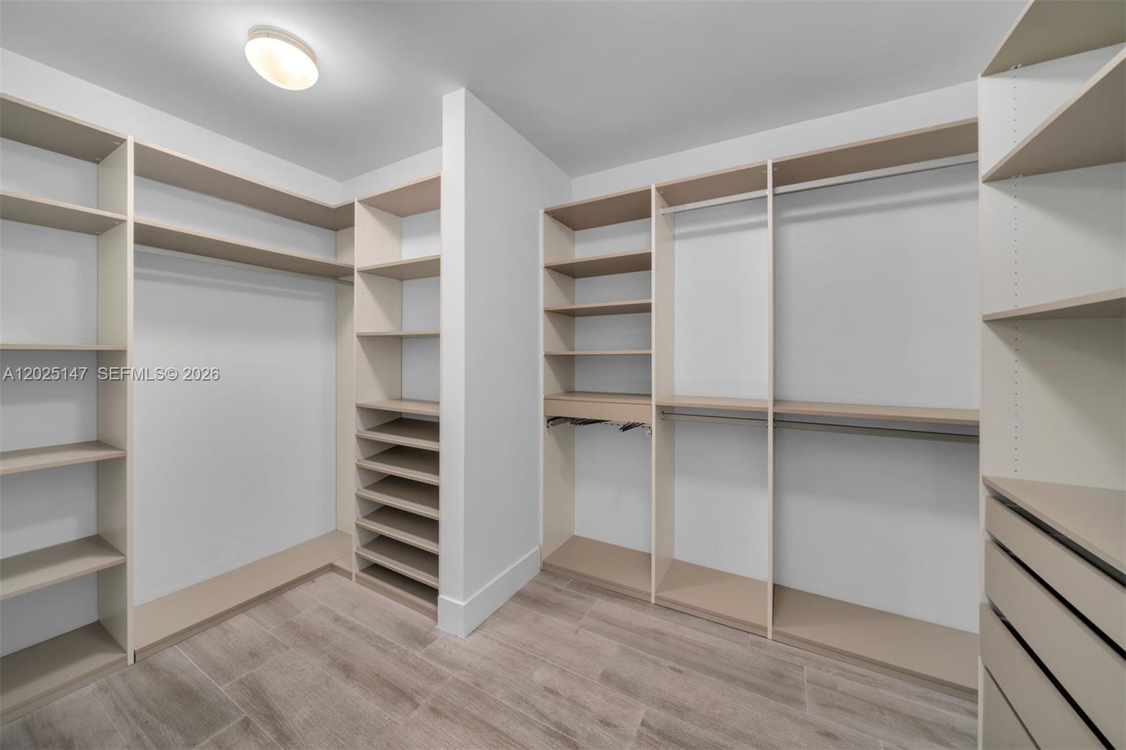 2900 NE 7th Ave # 504