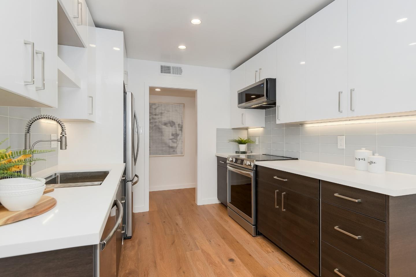 21 Willow RD 24