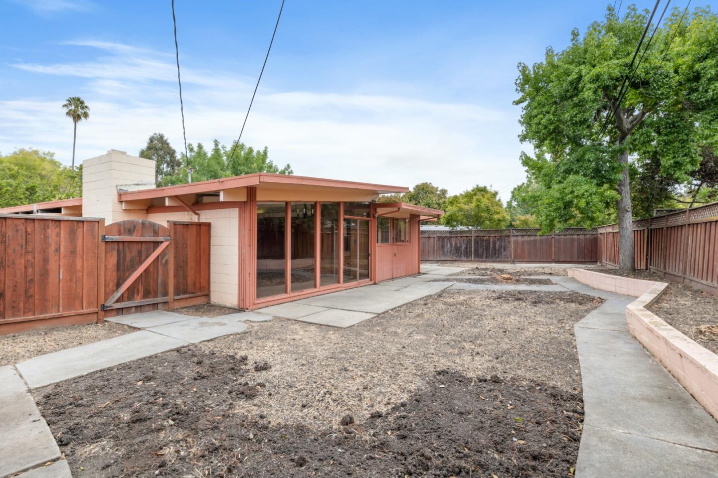 3728 Carlson Circle