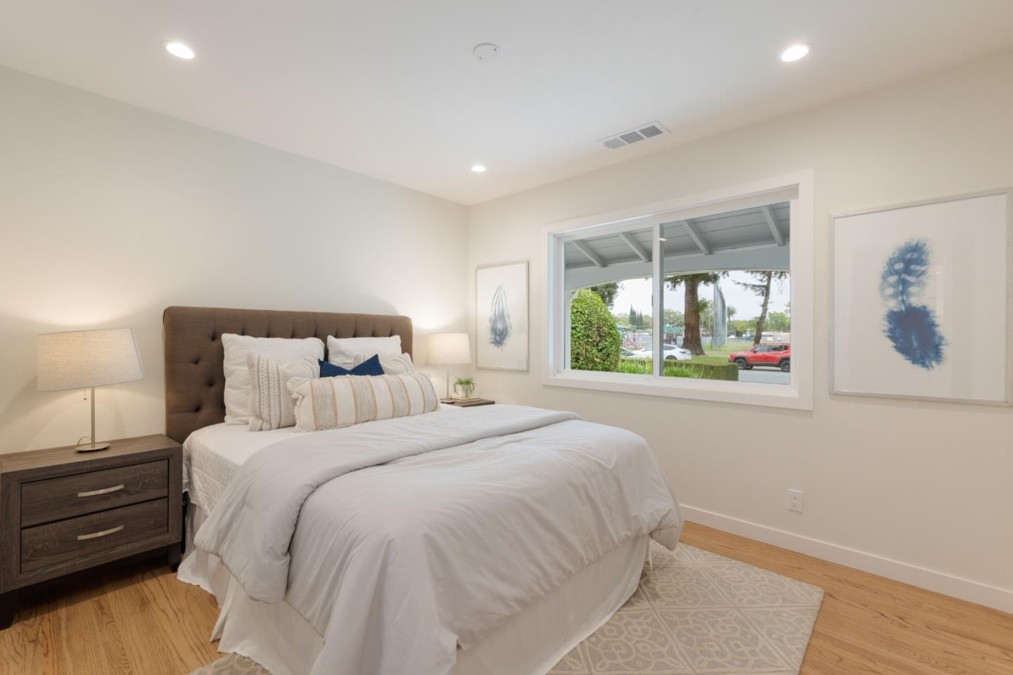 343 Redwood Avenue